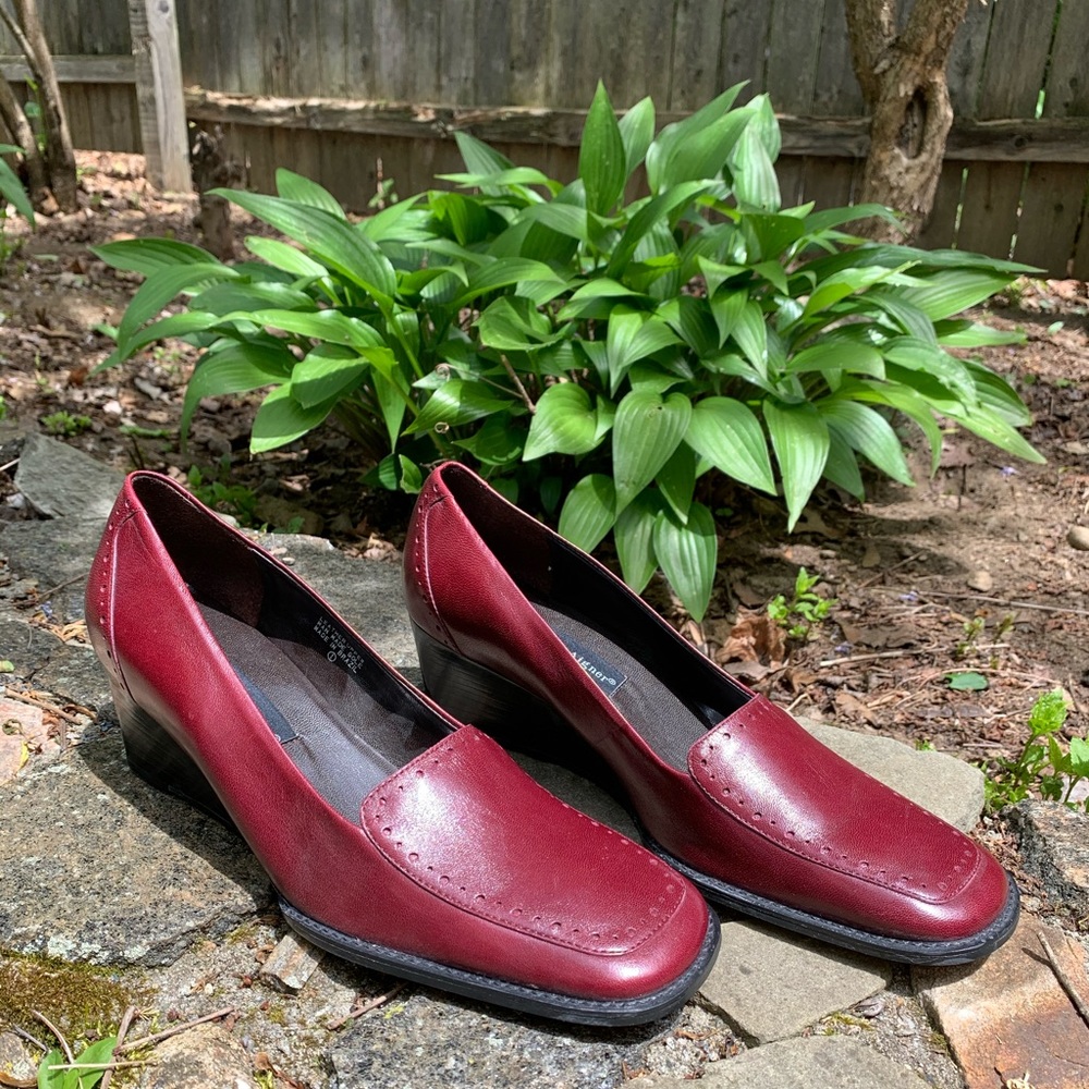 Etienne Aigner Corona Wedge Shoes Size 8 1/2